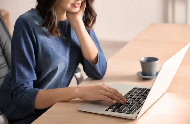 Бизнес-секреты ищут редактора-модератора на удаленную работу